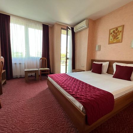 Hotel 007 Sofia Buitenkant foto